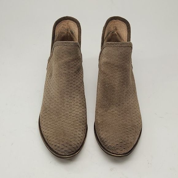 Lucky Brand Ankle Bootie Boot Tan Suede 1.5" Heel Women's 7.5 Shoe Perforated - Picture 4 of 16